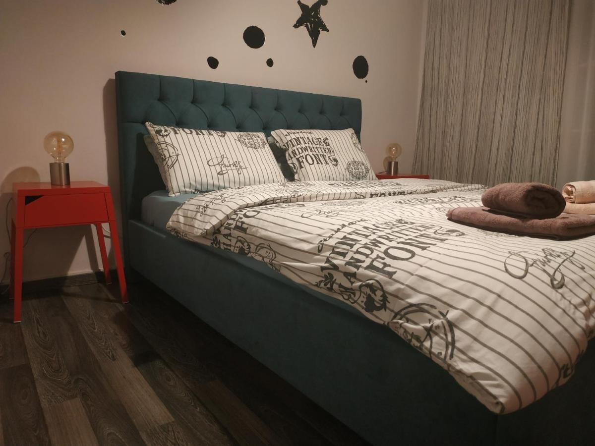 Cozy Apartment Near Metro Station Agia Marina Atenas Exterior foto